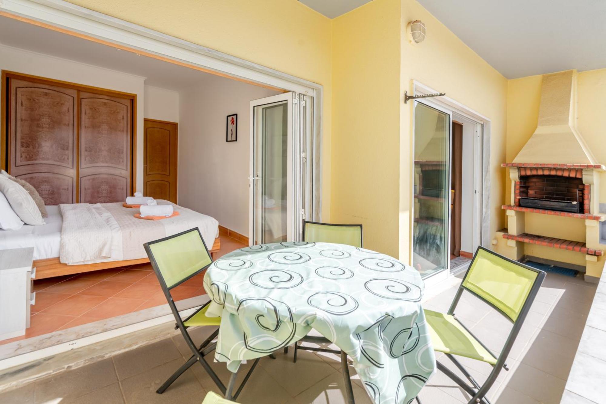 Lagos-Piscine Et Mer- Condominio Do Mar エクステリア 写真