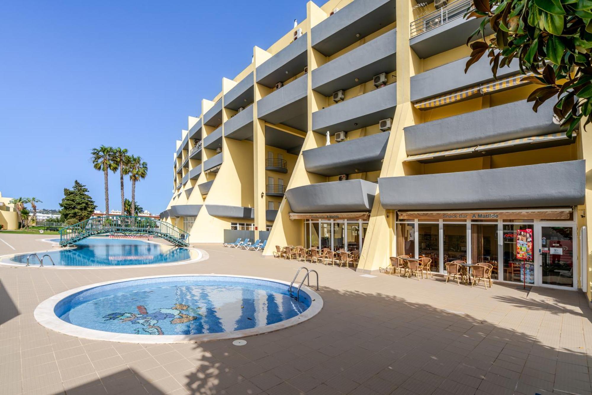 Lagos-Piscine Et Mer- Condominio Do Mar エクステリア 写真