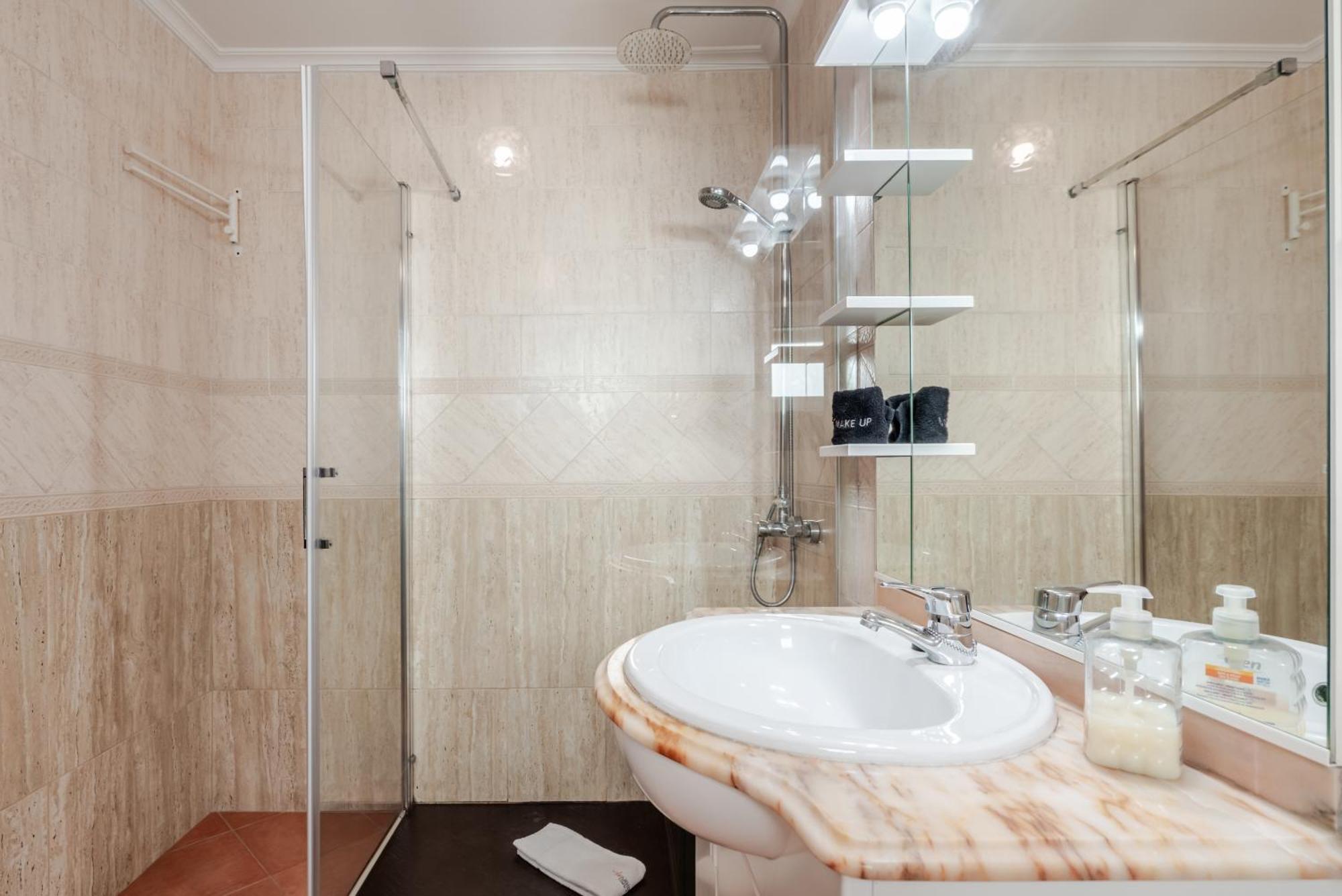 Lagos-Piscine Et Mer- Condominio Do Mar エクステリア 写真
